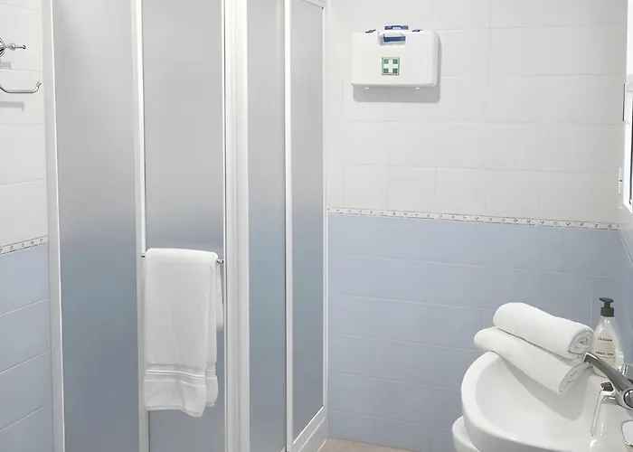 En Ubicado En En Zona Tranquila Y Muy Bien Situada Disfrutar Del Pueblo Y De La Playa Sin Necesidad De Coche Solo Familias Y Parejas